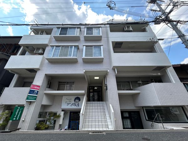 コティ寺町 外観