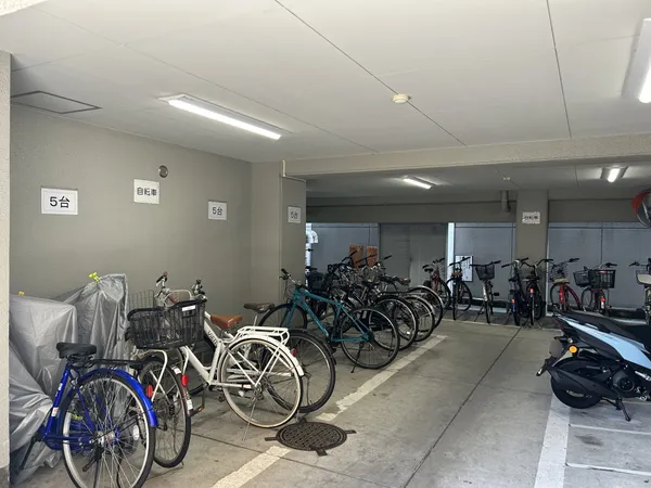 駐輪場
