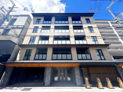 パラドール四条烏丸グレイス 外観