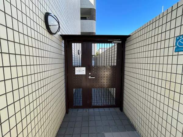 裏口