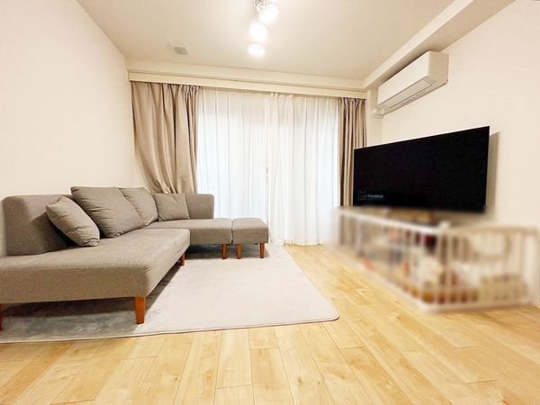 グランディム京都烏丸五条 リビング