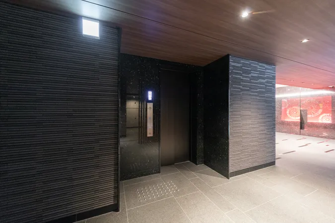 エレベーターホール