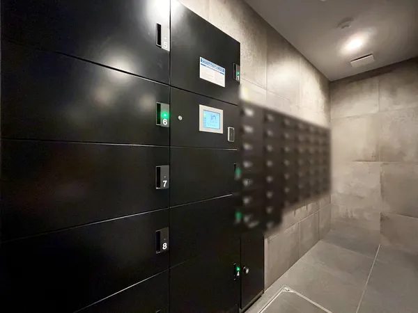 宅配ロッカー・郵便ポスト