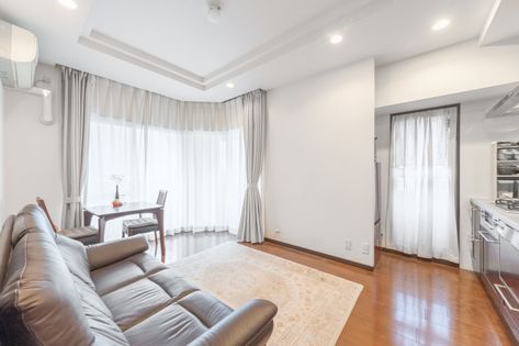 アパガーデンコート烏丸六角 リビング