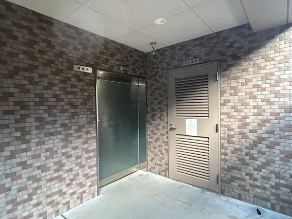 駐輪場、ゴミ置き場