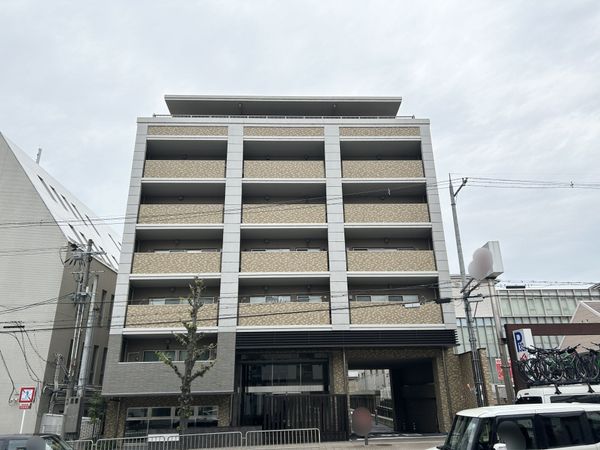 ヴェリテ・ラウロ山科音羽川 外観