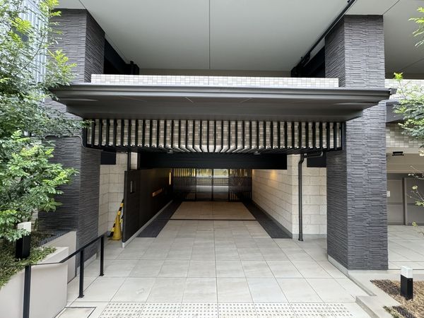 四条烏丸クロスマーク エントランス 四条烏丸クロスマーク エントランス