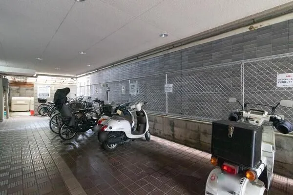 バイク置場・駐輪場