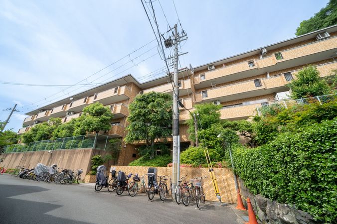 ライオンズマンション山科御陵 外観