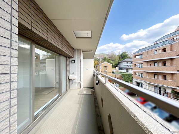 エステムコート清水坂千都ステージ バルコニー