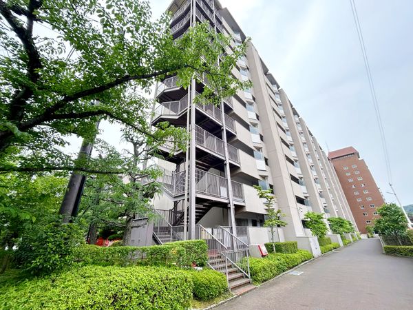 山科住宅 B棟 外観 山科住宅 B棟 外観
