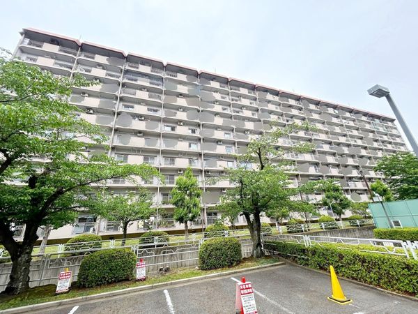 山科住宅 B棟 外観 山科住宅 B棟 外観
