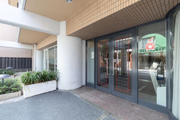 ルモン三条西洞院 エントランス