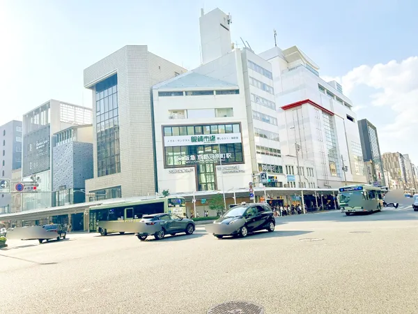 四条河原町交差点（北西）