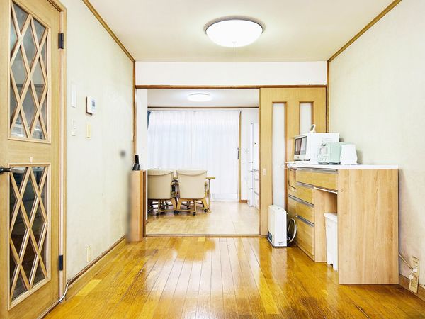 西京区下津林中島町 リビング