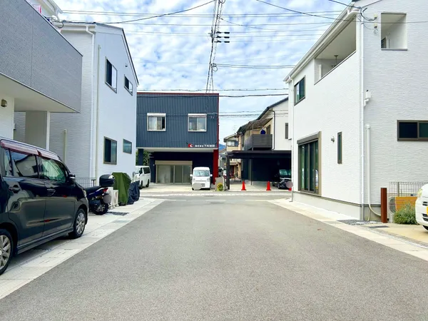 南側前面道路