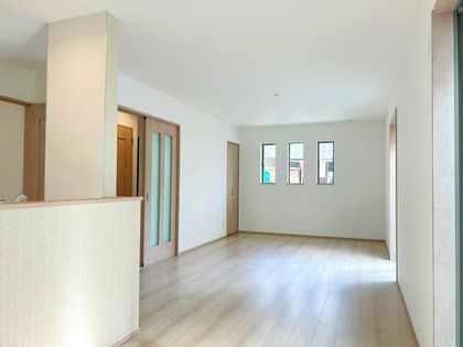 長岡京市滝ノ町2丁目 B号棟 リビング