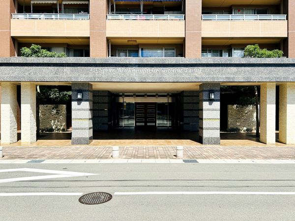レスポワール向日町ステーションフロント エントランス レスポワール向日町ステーションフロント エントランス