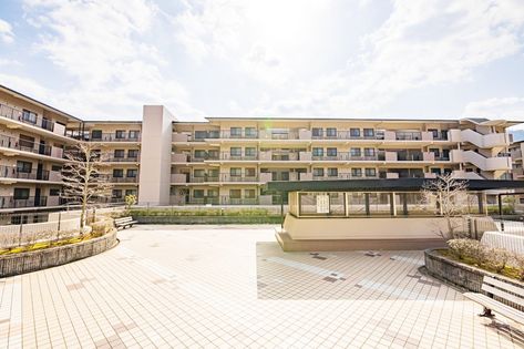 サンシティ桂坂ロイヤル 参番館 外観