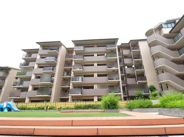 サンシティ桂坂 参番館 外観