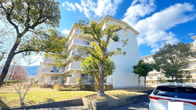 境谷西第2住宅団地 6棟 外観 境谷西第2住宅団地 6棟 外観