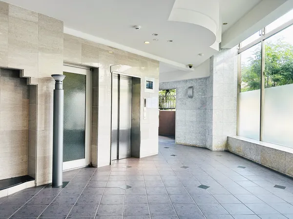 エレベーターホール