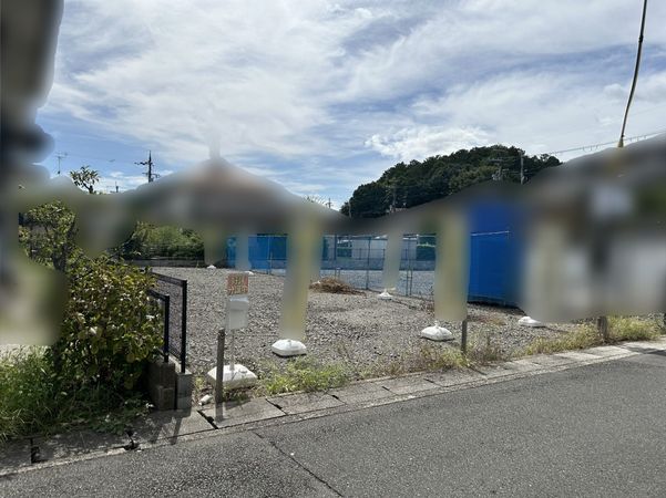 前面道路含む外観