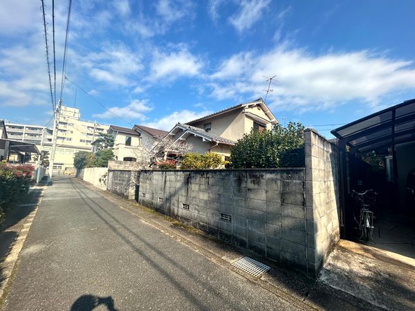 左京区山端柳ケ坪町 前面道路含む外観 左京区山端柳ケ坪町 前面道路含む外観