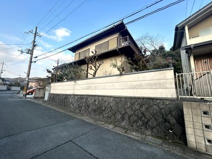 左京区岩倉花園町 前面道路含む外観