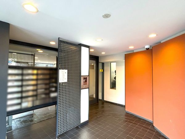 パーク・ノヴァ松ヶ崎 エントランス