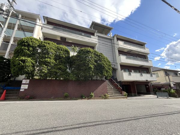 シャルマン北白川銀閣ハイツ 外観