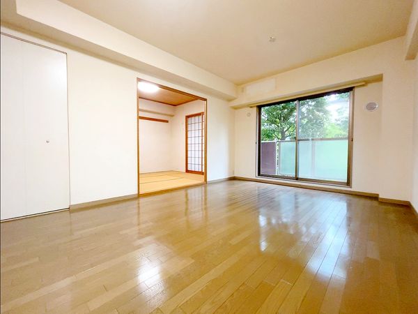 岩倉花園パーク・ホームズ リビング 岩倉花園パーク・ホームズ リビング