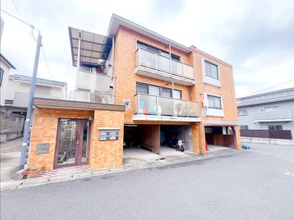 シャルマン衣笠金閣寺ハイツ 外観