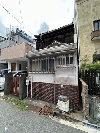大阪市阿倍野区播磨町1丁目 古家付土地 前面道路含む外観