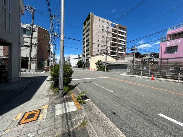 北側前面道路