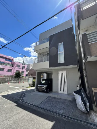 周囲には高い建物のないエリア！