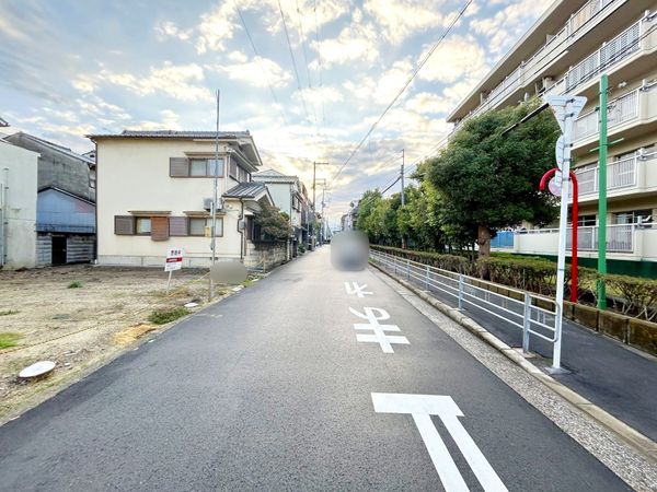 南田辺五丁目 新築戸建B号地 前面道路含む外観 南田辺五丁目 新築戸建B号地 前面道路含む外観