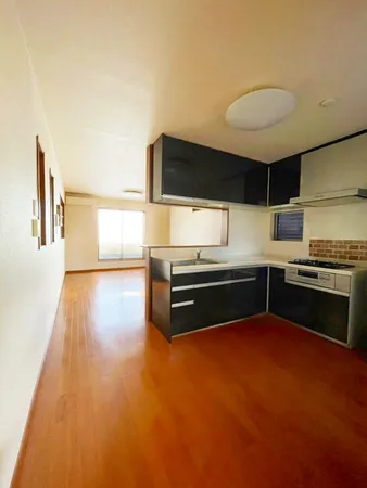 ※画像は室内写真・間取図を元に、CGにて再現した「空室リフォームイメージ」であり、リフォーム工事費用は価格に含まれておらず、現況でのお引渡となります。