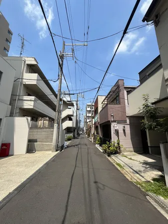 南面道路につき日当たり良好です。