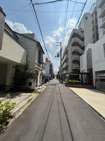 南面道路につき日当たり良好です。