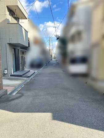 前面道路含む外観