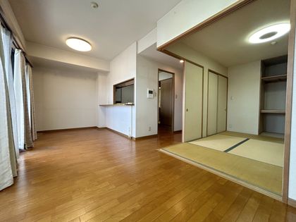 ファミール東加賀屋きらめきの街 リビング
