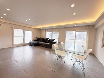 日商岩井帝塚山マンション リビング