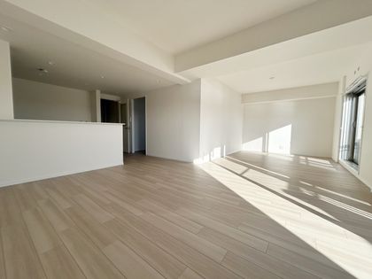 ファミリートーク新北島 リビング