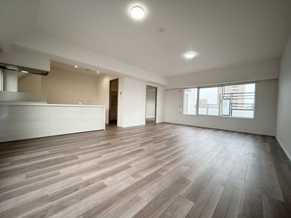 ルネ山坂 室内