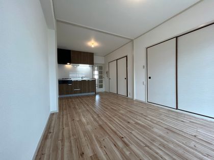 ユニライフ住吉 リビング