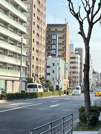 徒歩6分。