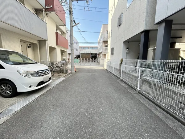 幅員４ｍ、間口５．９ｍ