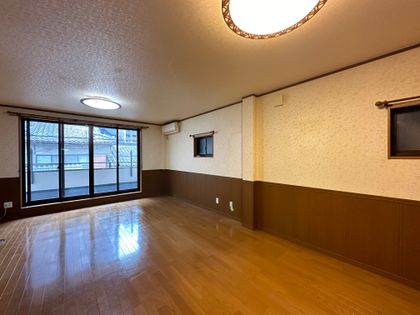 谷町四丁目 戸建 リビング