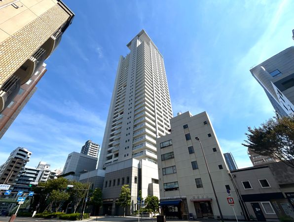 ジーニス大阪 WEST棟 外観 ジーニス大阪 WEST棟 外観